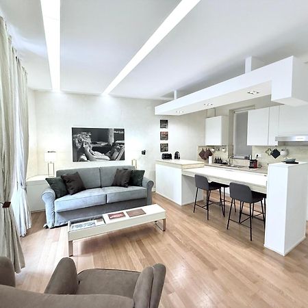 Campo Dei Fiori Modern Apartment With Terrace Rom Exteriör bild