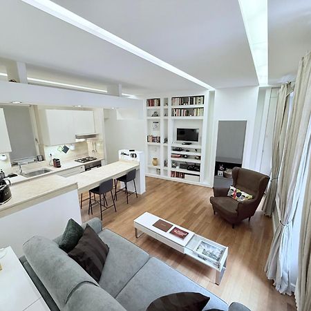 Campo Dei Fiori Modern Apartment With Terrace Rom Exteriör bild