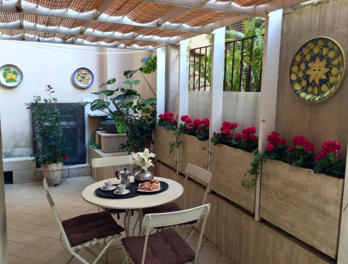 Campo Dei Fiori Modern Apartment With Terrace Rom Exteriör bild