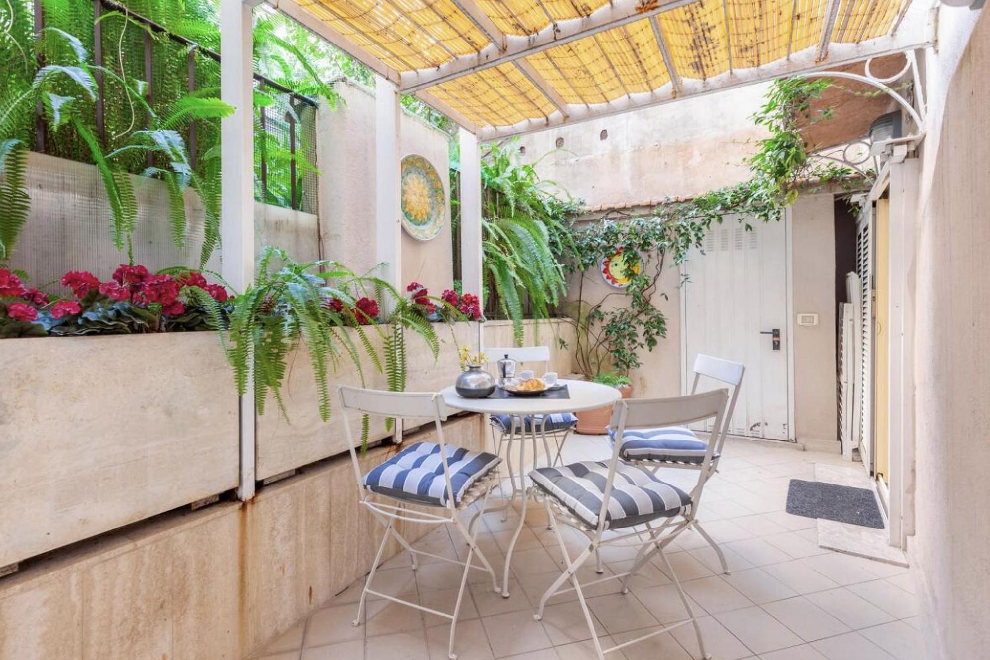 Campo Dei Fiori Modern Apartment With Terrace Rom Exteriör bild